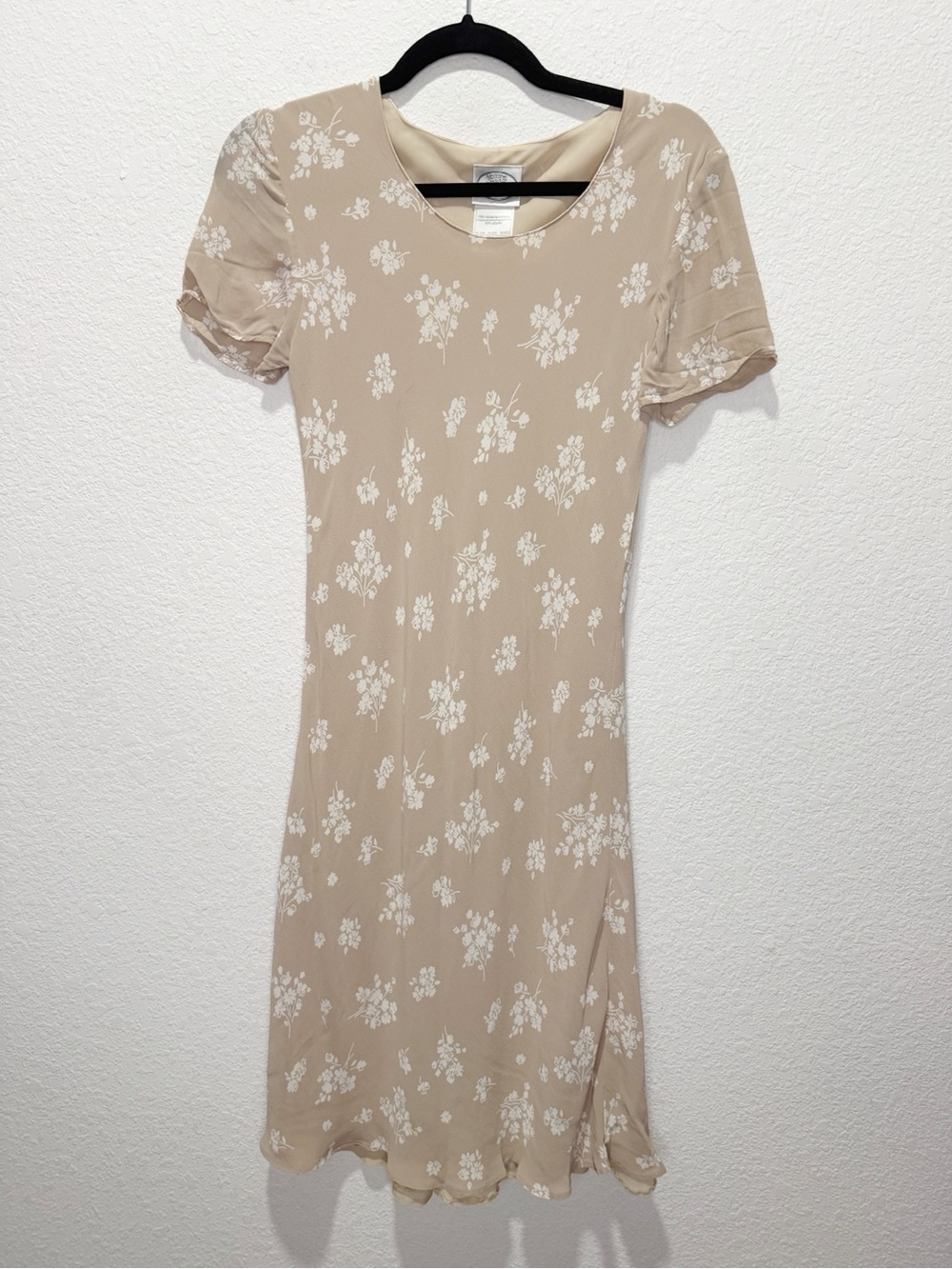 Laura Ashley Cottagecore Floral Modest Midi Ruffle Hem Dress Bias Cut - Picture 2 of 8